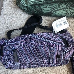 Lululemon on the beat belt bag